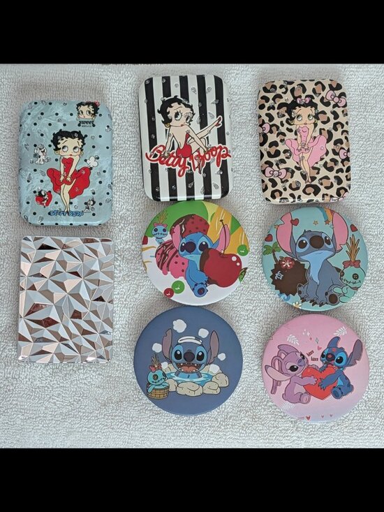 No Brand Accessories - Fabulous FASHION COMPACT w/ Double Mirror -- BETTY, SHINY 3D *or* STITCH Design